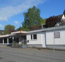 Laden-Gewerbefläche, Top-Lage, - 15 m Fensterfront, Parkplätze - Gerolstein