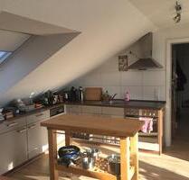 Schicke 3,5 Zimmer Wohnung mit Dachterrasse und Stellplatz ! - Deckenpfronn