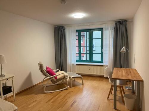 Foto - Reine Mädels-WG nur wenige Meter zum See