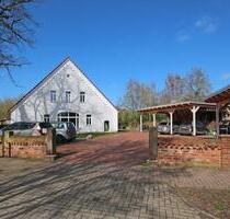 Attraktive 4-Zimmer-Maisonette mit Galerie, Loggia und energieeffizienter Ausstattung - Weyhe