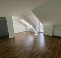 Helle 4-Zimmer Dachgeschosswohnung in Bindlach, OT Bindlacher Ber