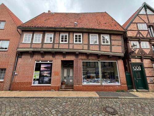 Foto - 8 Zimmer Einfamilienhaus zum Kaufen in Lauenburg/Elbe