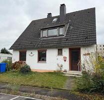 Freistehendes Haus mit großem Grundstück - Hilden