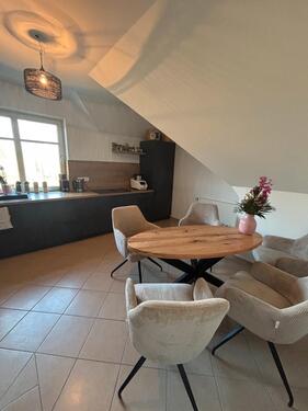 Foto - renovierte Dachgeschosswohnung in einem zwei-Familienhaus