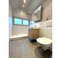 Neues Bad & ruhige Lage - 3,5-Zimmer-Maisonette mit Balkon & Garage - Bad Friedrichshall