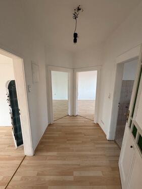 Foto - Helle, lichtdurchflutete 2ZKB Altbauwohnung 65m2