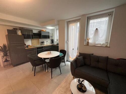 Foto - Modernes Appartmen mit Einbauküche