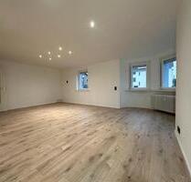 Sanierte 3,5 Zimmer Altbau-Wohnung, super Zentral in Schwenningen - Villingen-Schwenningen