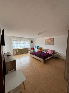 Foto - 3-Zimmer Wohnung mit Terrasse - 750,00&nbsp;EUR Kaltmiete, ca.&nbsp; 90,00&nbsp;m&sup2;