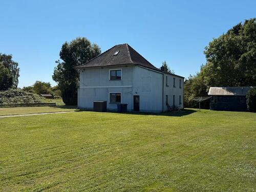 Foto - Immobilie mit viel Platz - 349.000,00&nbsp;EUR Kaufpreis, ca.&nbsp; 180,00&nbsp;m&sup2;