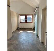 Helle 2 Zimmer Wohnung in Salzweg