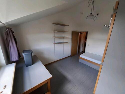 Foto - 1 Zimmer Dachgeschoßwohnung in Homburg