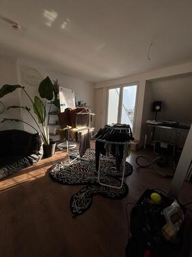 Foto - 3 Zimmer Dachgeschoßwohnung zur Miete in Köln