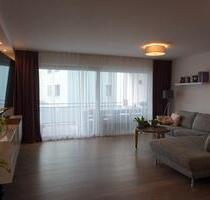 Hochwertig möblierte 3-Zimmer-Wohnung mit großem Balkon & TG - Rielasingen-Worblingen