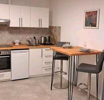 Helle, voll möblierte 2 Zimmer Einliegerwohnung in Neubau (2022) - Rosbach vor der Höhe