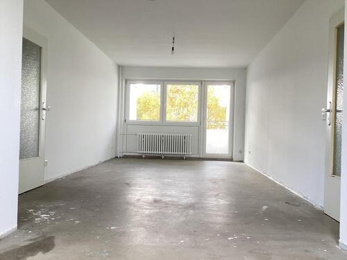 Foto - Geräumige 3-Zi.-Wohnung mit Balkon (WBS)