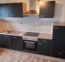 Zentral gelegene 2-Zimmer-Whg. mit EBK - Täferrot