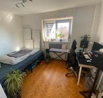 Wg-Zimmer in Bonames - 550,00&nbsp;EUR Kaltmiete, ca.&nbsp; 18,00&nbsp;m&sup2; in Frankfurt am Main (PLZ: 60437) Bonames