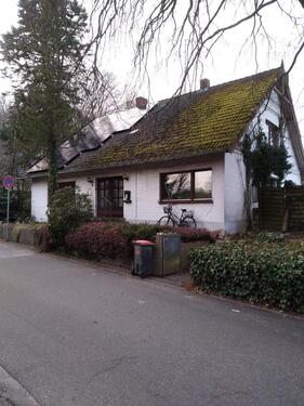 Foto - Grundstück mit sanierungsbedürtigen Gebäuden Jung kauft Alt