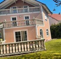 Haus zu vermieten mit Garten - 2.200,00&nbsp;EUR Kaltmiete, ca.&nbsp; 172,00&nbsp;m&sup2; in Memmingen (PLZ: 87700)