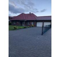 Bungalow, provisionsfrei . - 529.000,00&nbsp;EUR Kaufpreis, ca.&nbsp; 165,00&nbsp;m&sup2; in Lindern (Oldenburg) (PLZ: 49699)