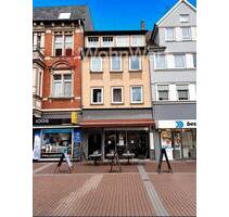 Solides Mehrfamilienhaus mit Gewerbeeinheit im Herzen von Peine