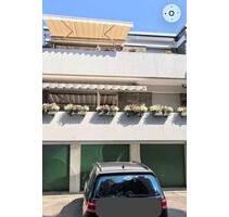 Privat an Privat: zentrale ruhige 4ZI-Whg mit großem SW-Balkon - Ratingen