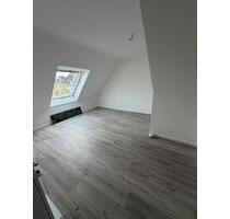 1,5 Raum mit Balkon und eingerichteter Küche und Enbauschrank - Bochum Bochum-Südwest