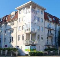 Helle 2 Zimmerwohnung mit Parkettboden, Fußbodenheizung und Balkon - Dresden Blasewitz