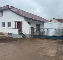 Büro und Lager - 800,00&nbsp;EUR Kaltmiete, ca.&nbsp; 150,00&nbsp;m&sup2; in Erfurt (PLZ: 99091) Gispersleben