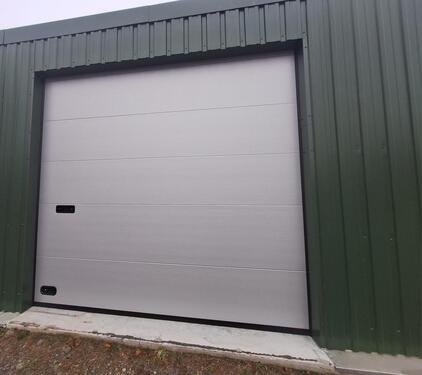 Foto - Hallenabteil als Lagerraum zu vermieten