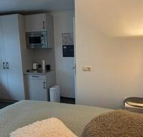 Möbliertes Zimmer - 350,00 EUR Kaltmiete, ca.  18,00 m² in Schwedt (Oder) (PLZ: 16303)