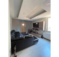 Charmante, renovierte 3-Zimmer wohnung mit Garage und Stellplatz! - Göppingen Bruckwasen