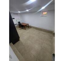 Kellerwohnung an Arbeiter Handwerker usw. - Itzehoe