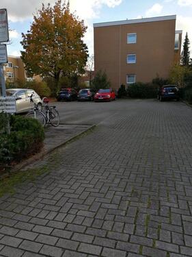 Foto - PKW-Stellplatz - 35,00&nbsp;EUR Miete,