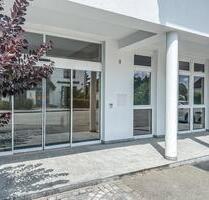 Helle Büro - oder Praxisräume in Parkstetten zu vermieten