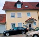 Foto - Schöne 4 Zimmer Wohnung mit Balkon, Einzellgarage + Eigene Garten
