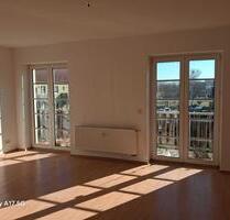 Helle 4-Zimmer-Wohnung mit Balkon in Dessau-Roßlau