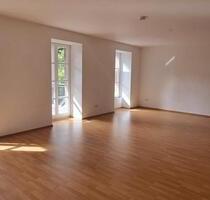 Große 3 ZKB Wohnung mit Balkon und Garage - Quierschied