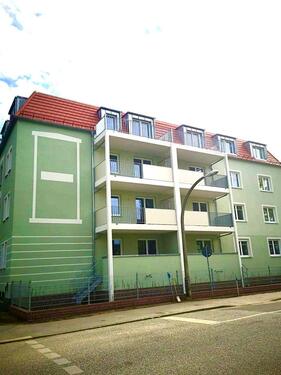 Foto - Sonnige 2,5 Zimmer-Neubauwohnung mit großem Balkon