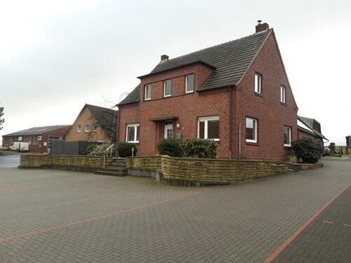 Foto - Einfamilienhaus auf dem Land - 1.400,00 EUR Kaltmiete, ca.  200,00 m²