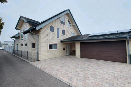 Foto - Haus Holzblockhaus Chalet freistehendes Einfamilienhaus