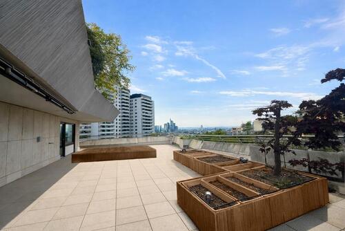 Foto - Exklusive 3-Zimmer Terrassen-Wohnung mit 160 qm-Dachterrasse in S