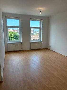 Foto - helle 3-Raum-Wohnung KLEINZSCHOCHER mit Einbauküche