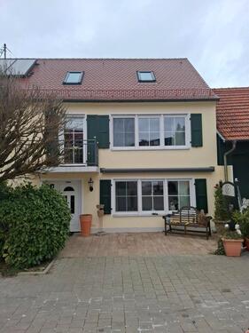 Foto - doppelhaushälfte - 1.000,00&nbsp;EUR Kaltmiete, ca.&nbsp; 100,00&nbsp;m&sup2;