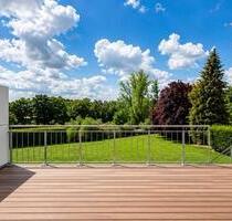 Wohnen im Grünen: Reihenhaus am Wasser mit großer Terrasse - Nauen