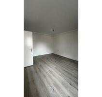 Helle 2-Zimmer-Wohnung in ruhiger Lage – Untertürkheim - Stuttgart Luginsland