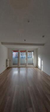 Foto - Für Senioren! Behindertenfreundliche 2 Zimmer Wohnung, ruhige Lage, große Dusche, Aufzug! Bezug ab Mitte Februar 2026!