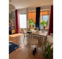 Schöne 2 Zimmer Eigentumswohnung im Ostviertel m. Balkon + Garage - Göttingen Oststadt