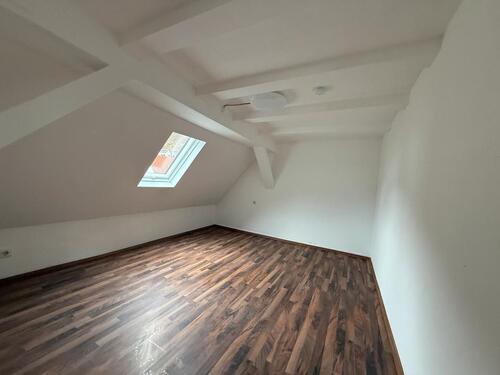 Foto - 4 Zimmer Wohnung Nachmieter Dachgeschoss